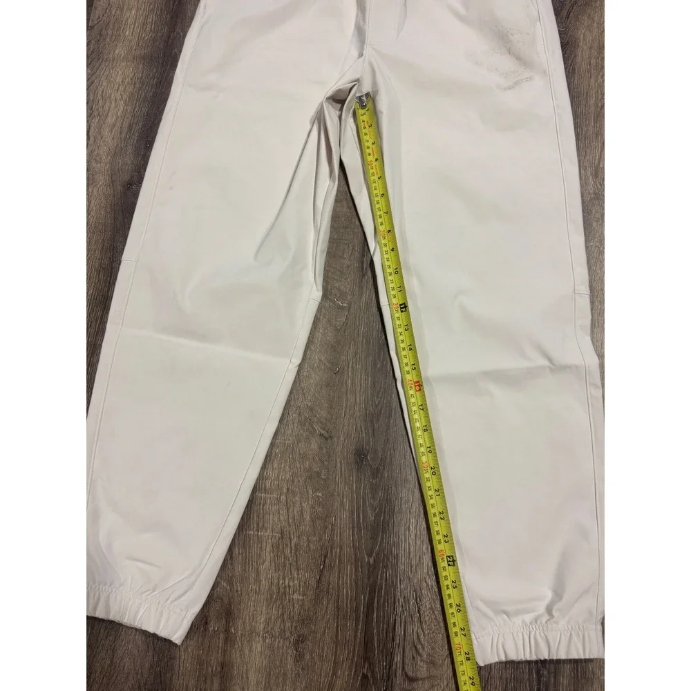 Under Armour Icon Woven Joggers Mens Large White AVY 6000663 Training Pants NWT